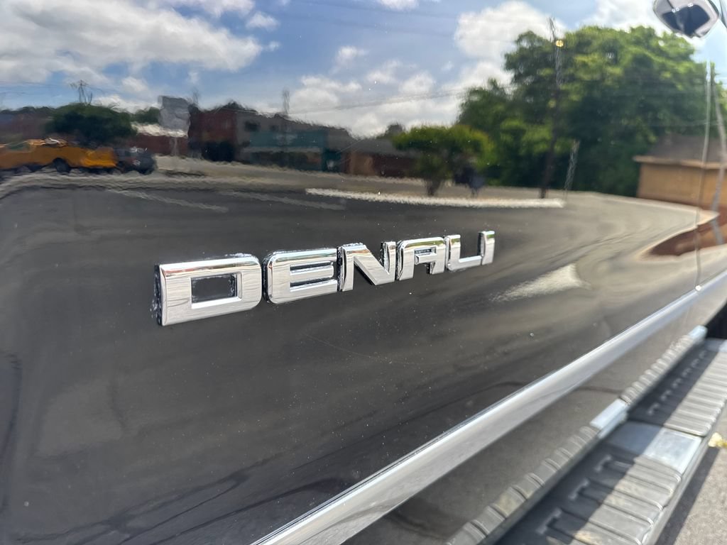 Used 2015 GMC Sierra 1500 Denali AWD/4WD image 11