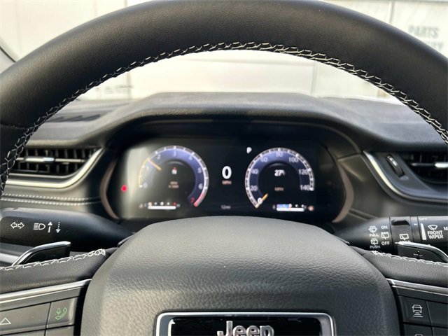 New 2025 Jeep Grand Cherokee Laredo image 10