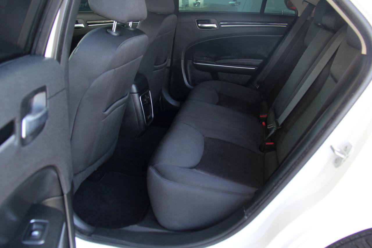 Used 2023 Chrysler 300 Touring w/ Sport Appearance Package RWD image 25