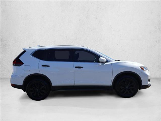 Used 2018 Nissan Rogue S image 4