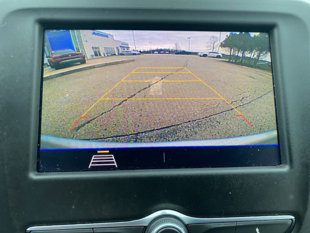 Used 2021 Chevrolet Equinox LS image 31