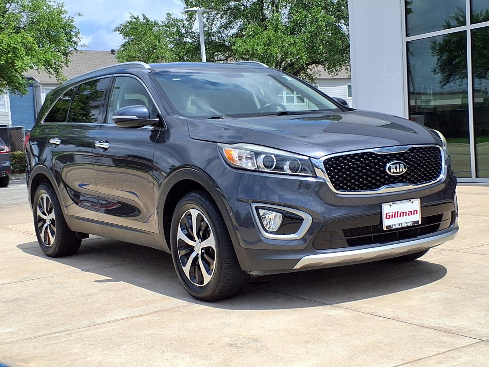 Used 2016 Kia Sorento EX w/ EX Premium Package FWD image 2