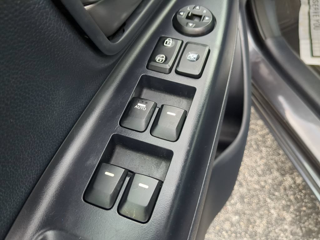 Used 2013 Kia Rio EX FWD image 17