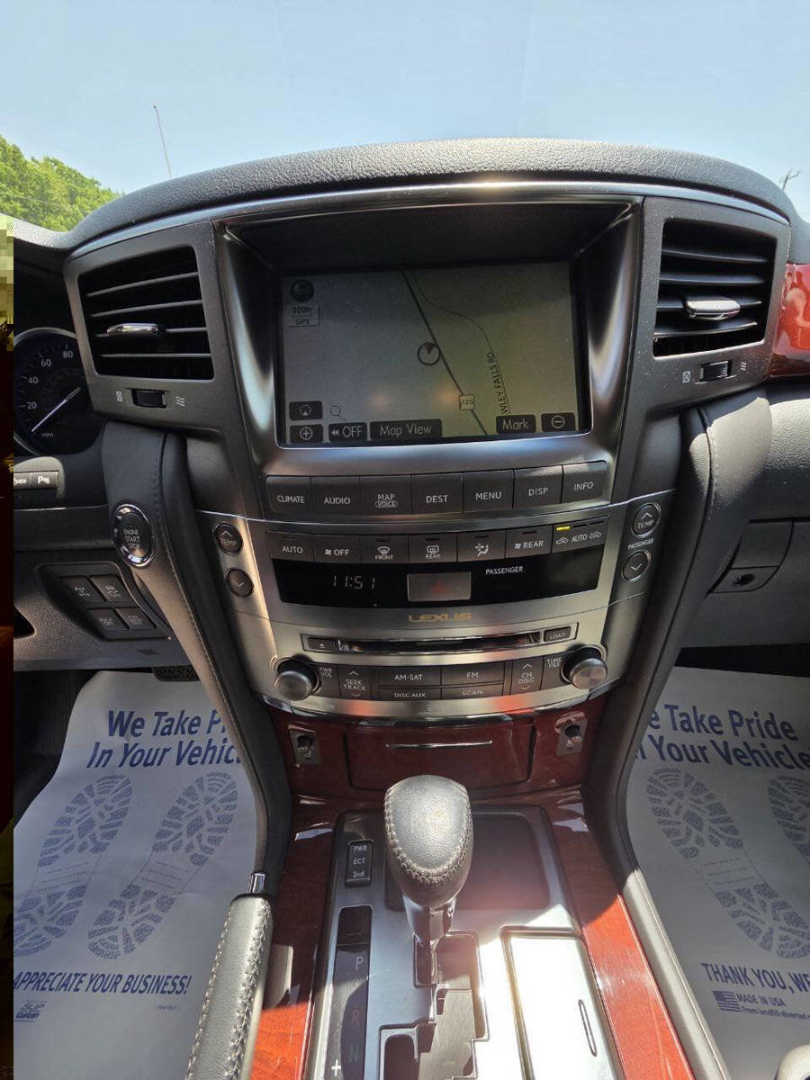 Used 2009 Lexus LX 570 4WD image 19