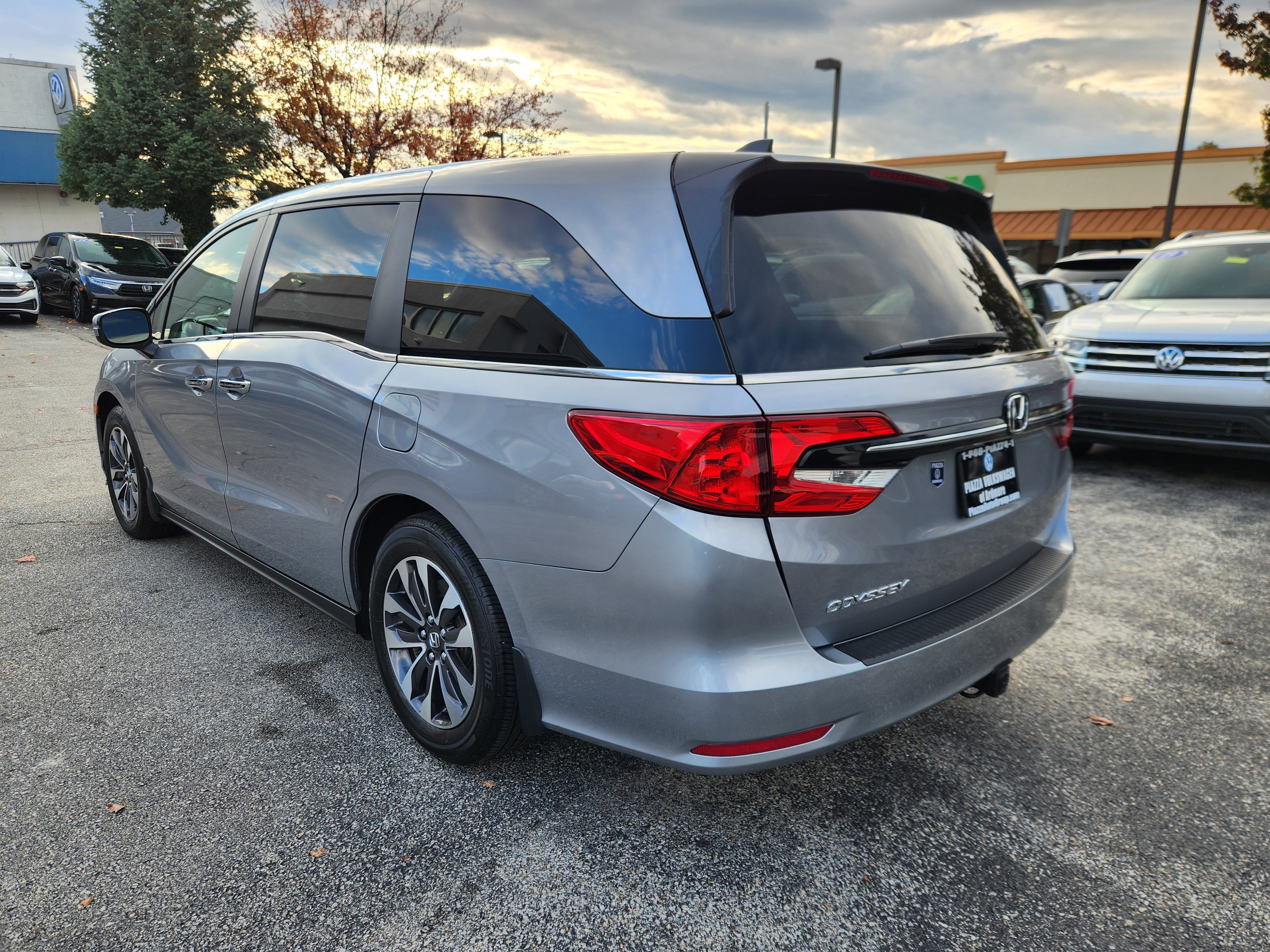Used 2022 Honda Odyssey EX-L image 3