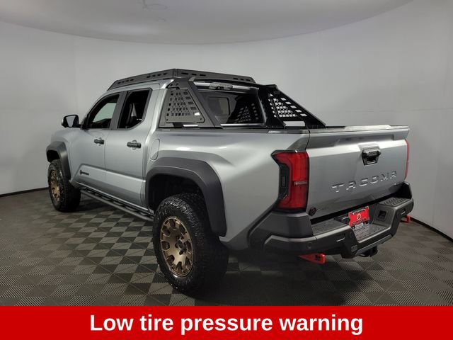 Used 2025 Toyota Tacoma Trailhunter image 6