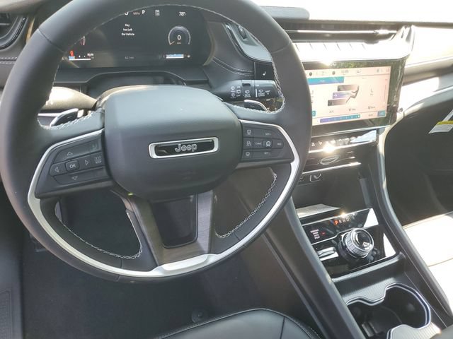 New 2026 Jeep Grand Cherokee L Limited w/ Limited Altitude Package AWD/4WD image 21
