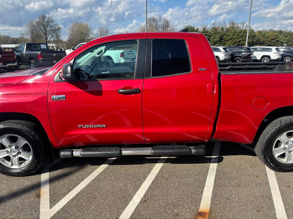 Used 2020 Toyota Tundra SR5 w/ SR5 Upgrade Package AWD/4WD image 7