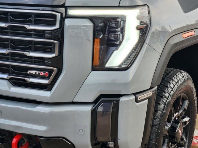 Used 2024 GMC Sierra 2500 AT4 w/ AT4 Premium Plus Package image 17