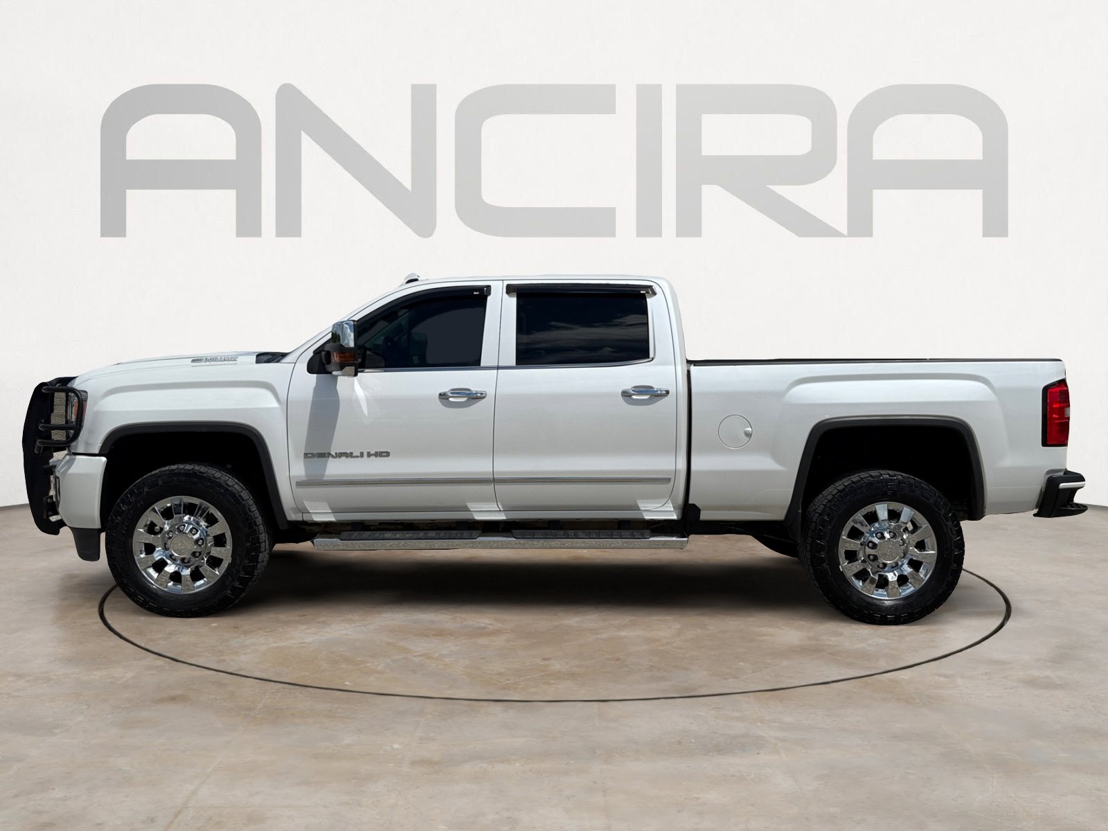 Used 2019 GMC Sierra 2500 Denali w/ Duramax Plus Package AWD/4WD image 7