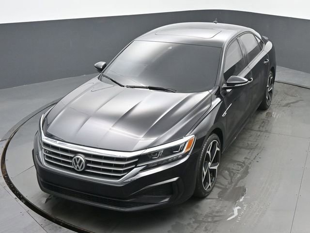 Used 2021 Volkswagen Passat 2.0T R-Line image 38