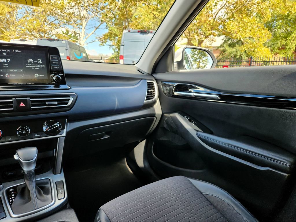 Used 2021 Kia Seltos S image 20