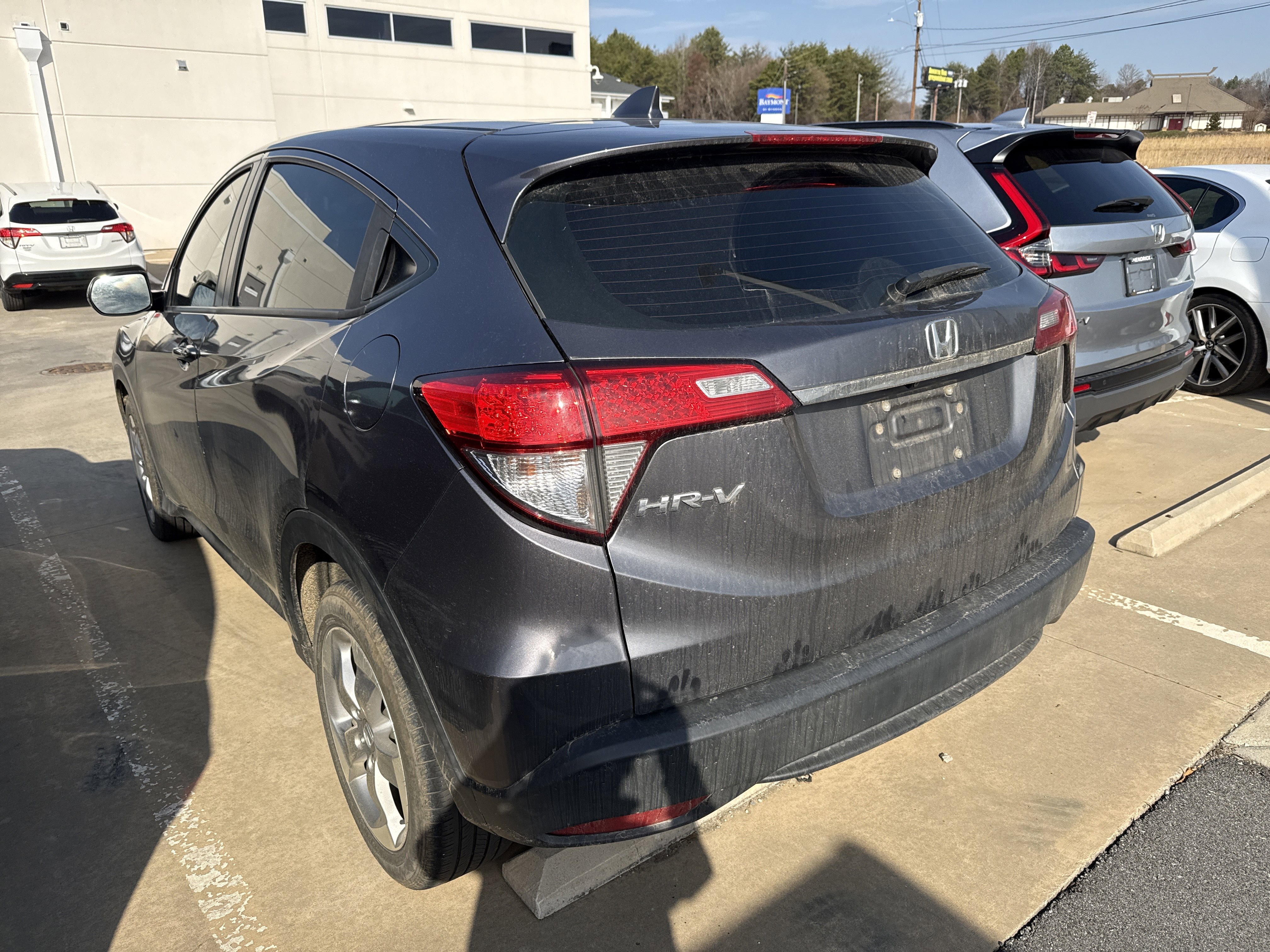 Used 2022 Honda HR-V LX image 8