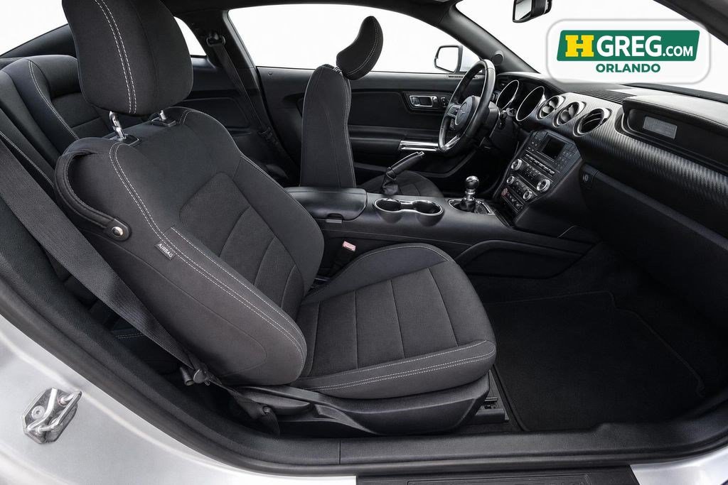 Used 2017 Ford Mustang Coupe RWD image 14