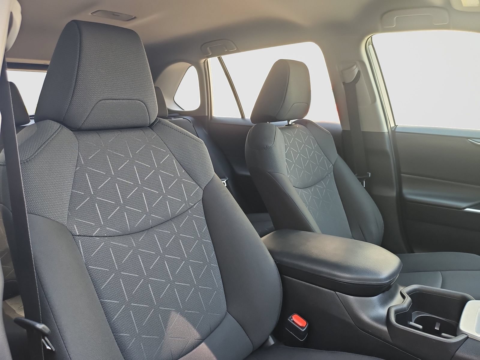 Used 2023 Toyota RAV4 XLE FWD image 12