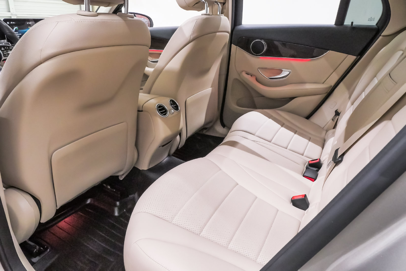 Used 2021 Mercedes-Benz GLC 300 image 11