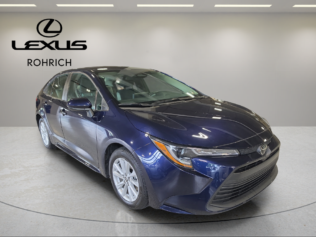 Used 2024 Toyota Corolla LE FWD image 4