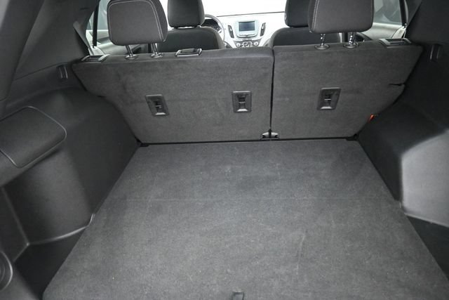 Used 2021 Chevrolet Equinox LS w/ LS Convenience Package FWD image 19