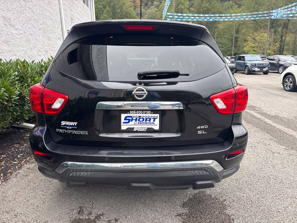 Used 2017 Nissan Pathfinder SL AWD/4WD image 7