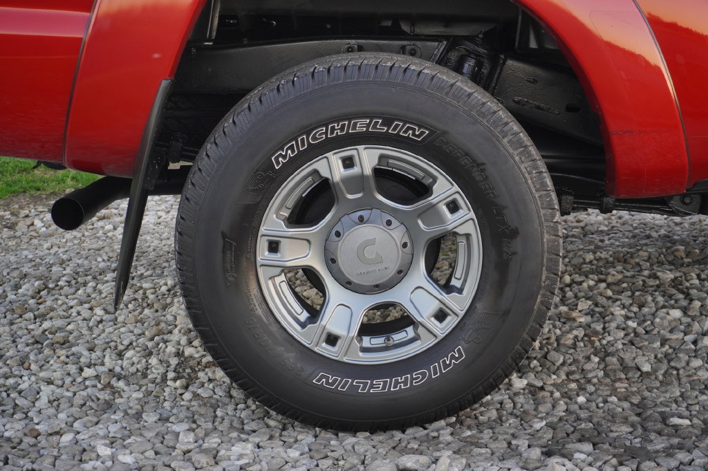 Used 2013 Toyota Tacoma 4x4 Access Cab V6 w/ SR5 Pkg image 12