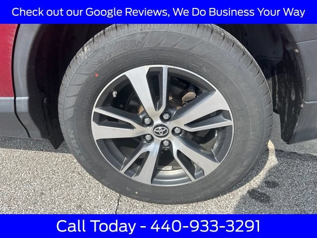 Used 2018 Toyota RAV4 XLE AWD/4WD image 15