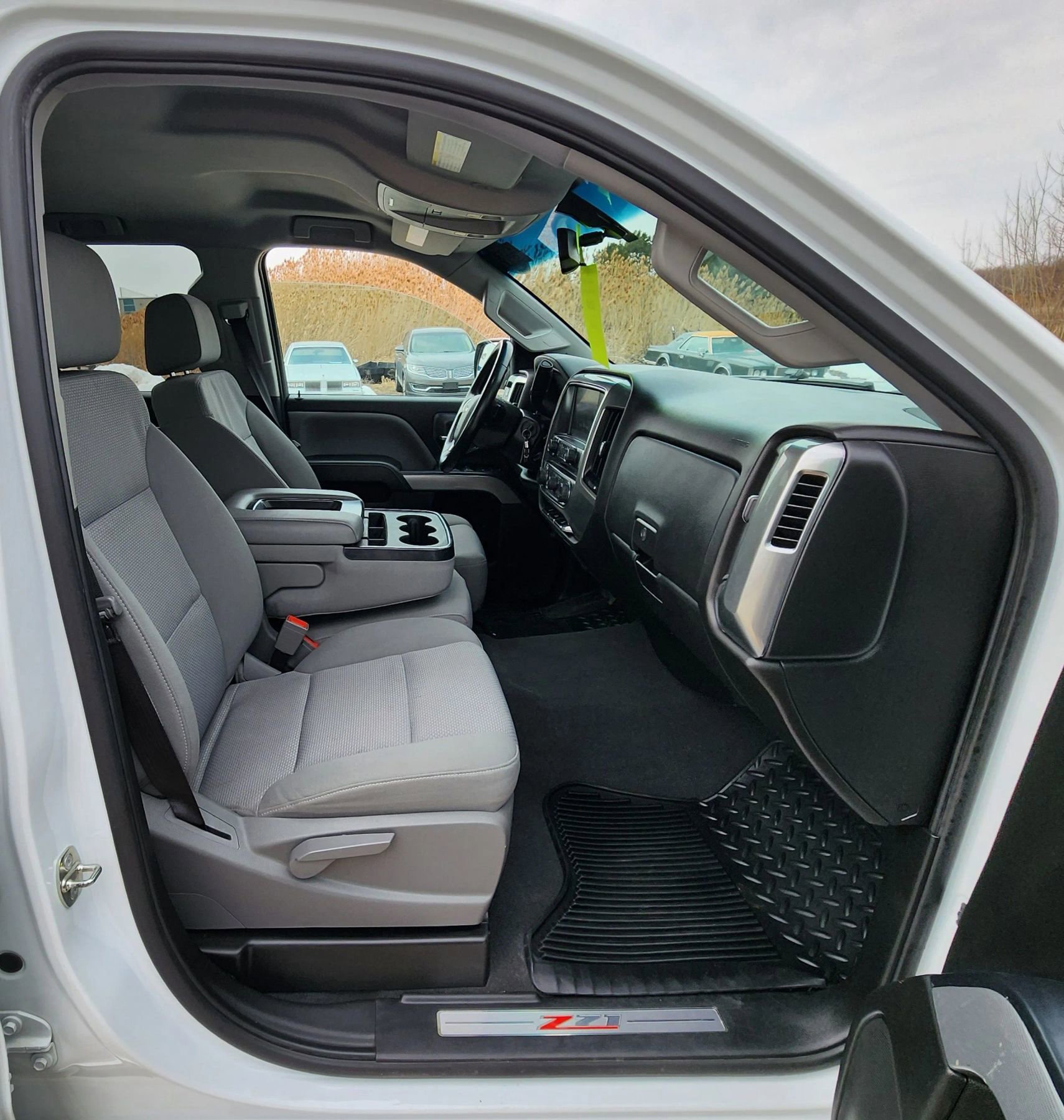 Used 2019 Chevrolet Silverado 2500 LT AWD/4WD image 16