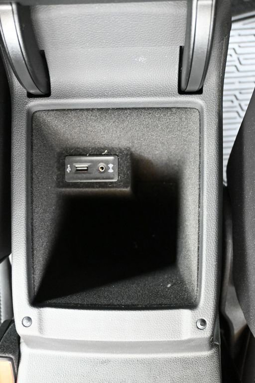 Used 2019 Volkswagen Arteon SE FWD image 35