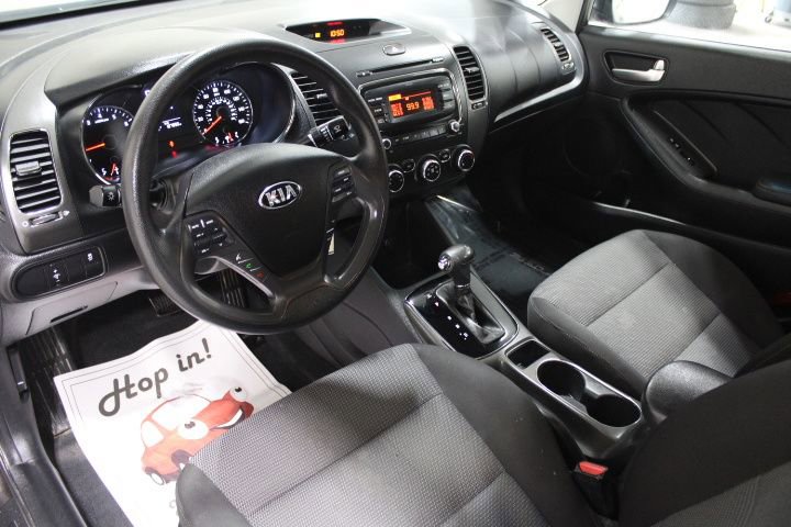 Used 2018 Kia Forte LX image 43