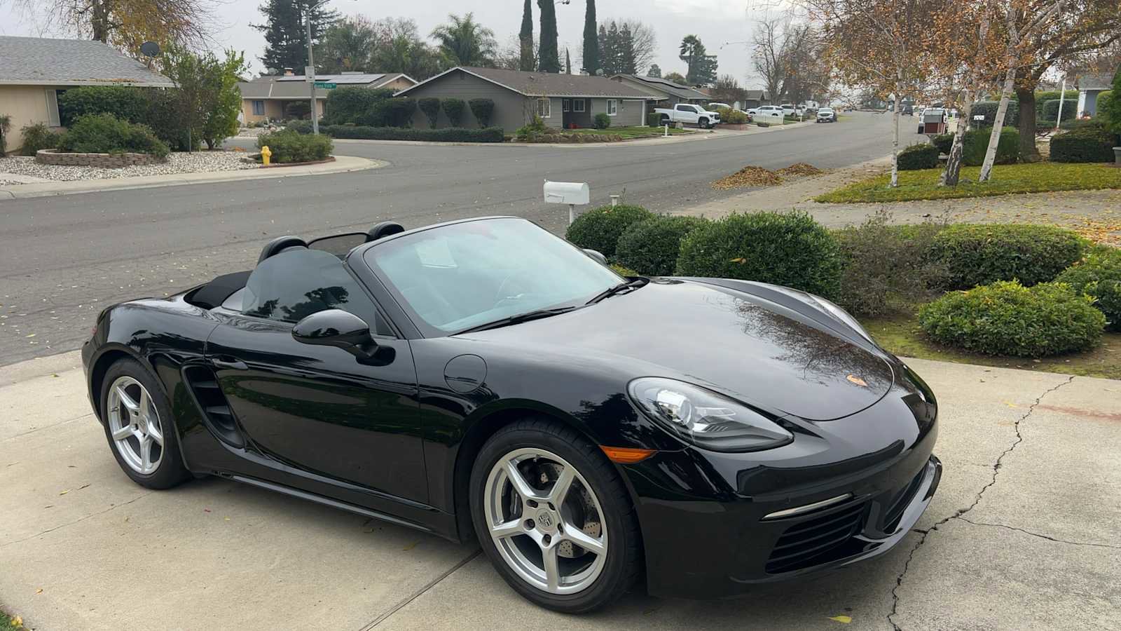 Used 2017 Porsche 718 Boxster image 5