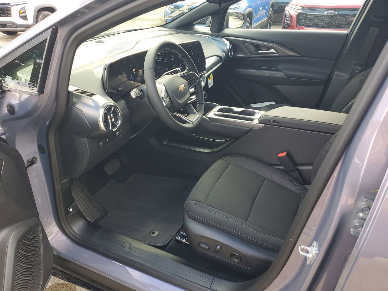 New 2026 Chevrolet Equinox EV LT w/ Comfort Package image 15