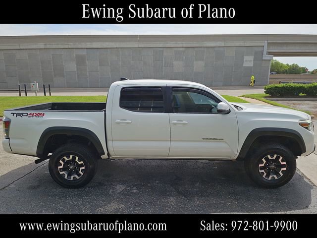 Used 2018 Toyota Tacoma SR5 AWD/4WD image 6