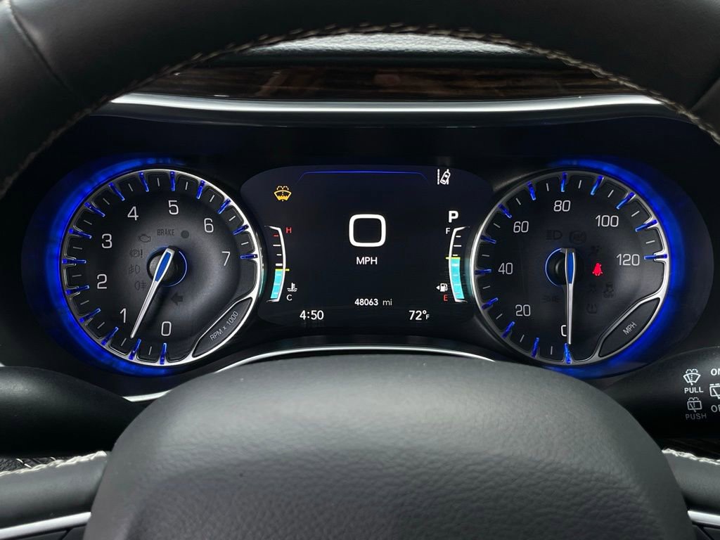 Used 2024 Chrysler Pacifica Limited image 16
