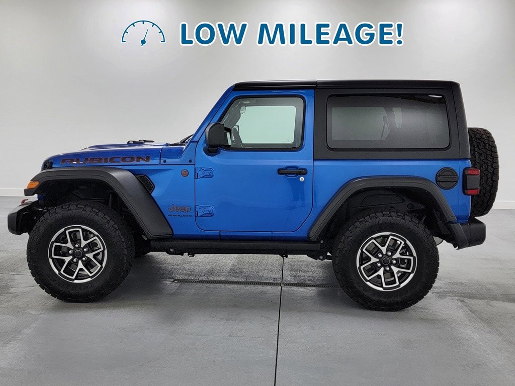 Used 2024 Jeep Wrangler Rubicon w/ Convenience Group AWD/4WD image 5