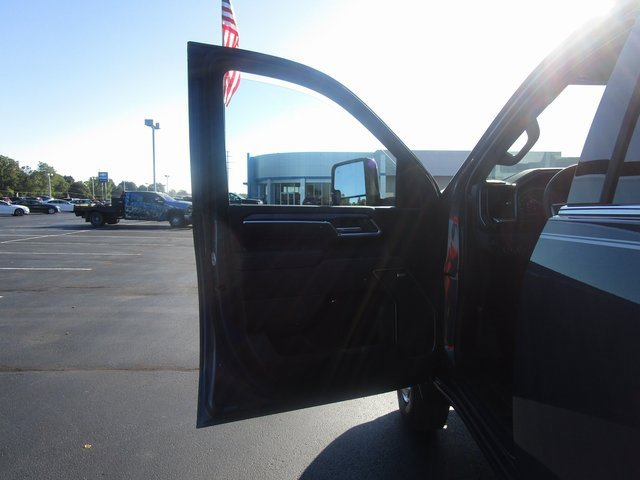 New 2026 Chevrolet Silverado 3500 LTZ w/ LTZ Plus Package image 16