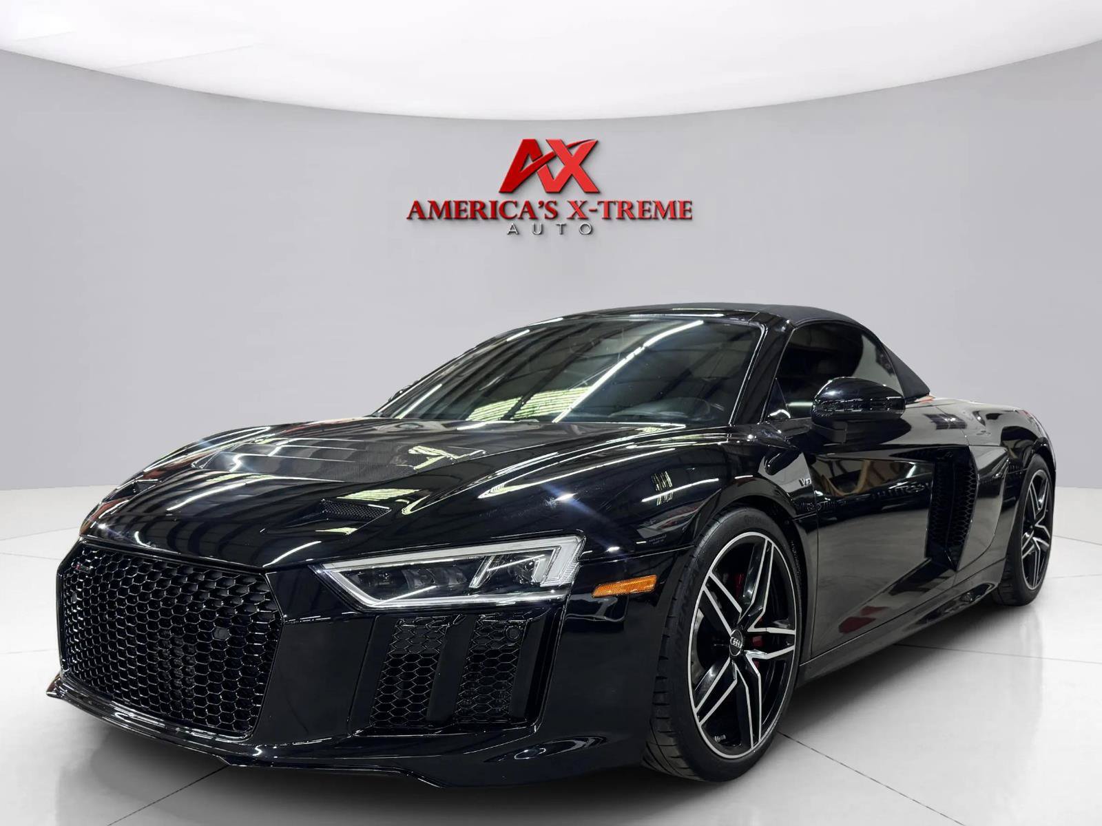 Used 2017 Audi R8 V10 w/ Carbon Exterior Package AWD/4WD image 13