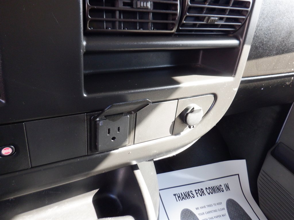 Used 2023 GMC Savana 2500 w/ Driver Convenience Package image 16