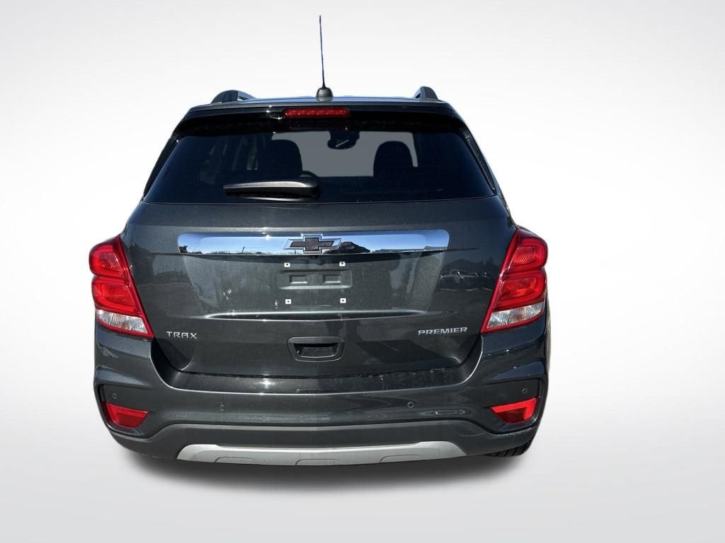 Used 2020 Chevrolet Trax Premier w/ LPO, Cargo Package image 5