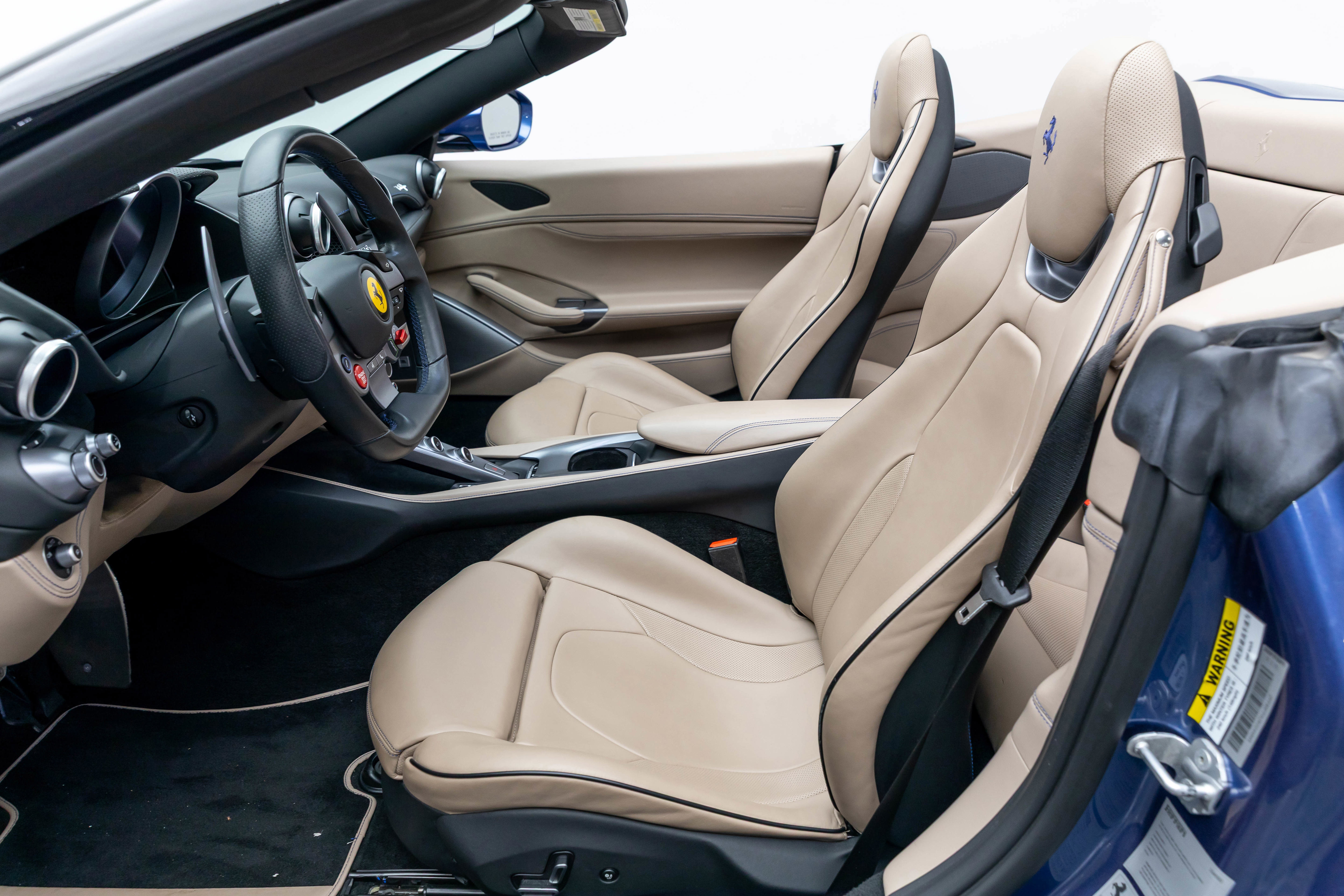 Certified 2019 Ferrari Portofino image 5