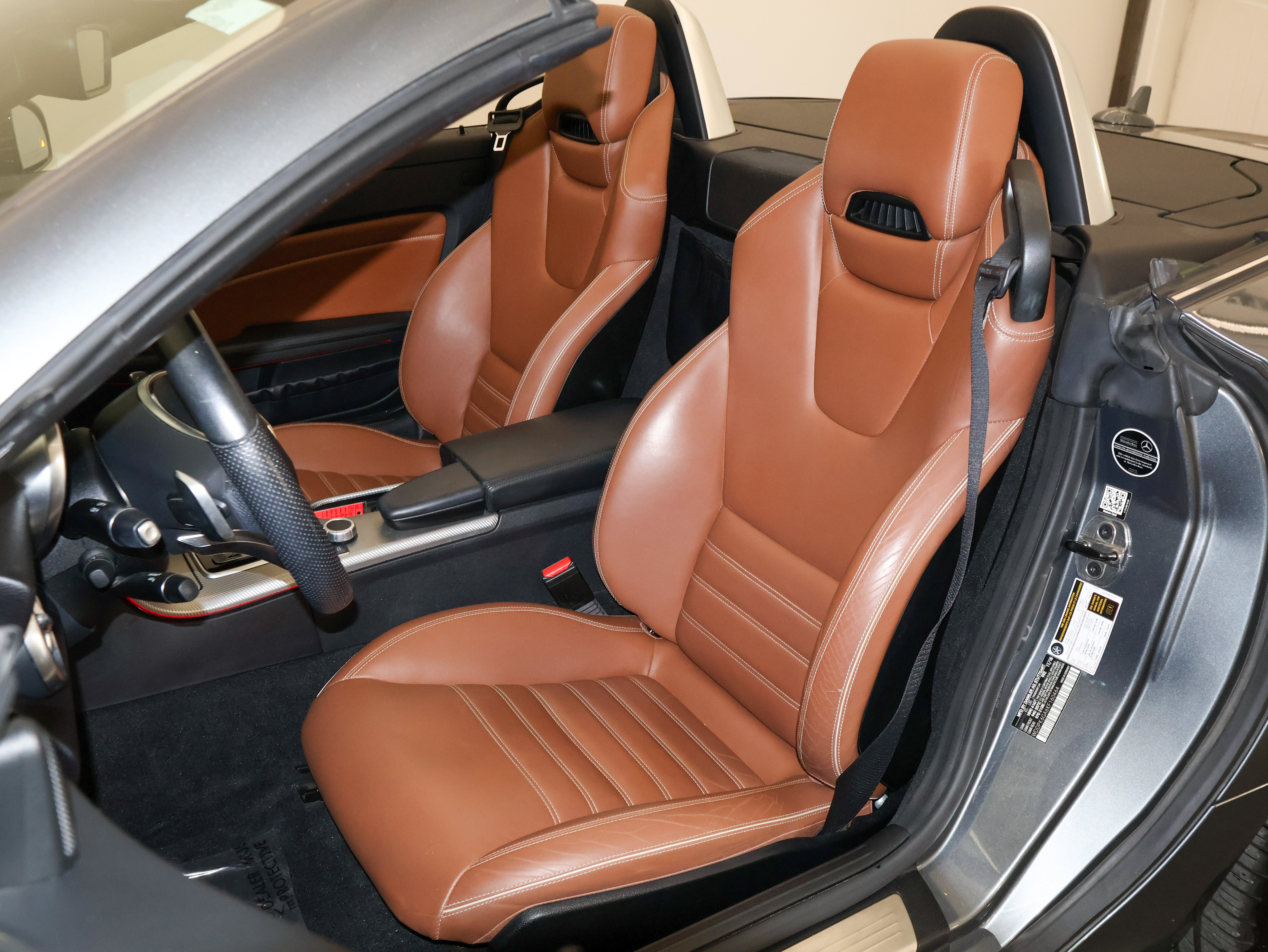 Used 2019 Mercedes-Benz SLC 43 AMG image 14