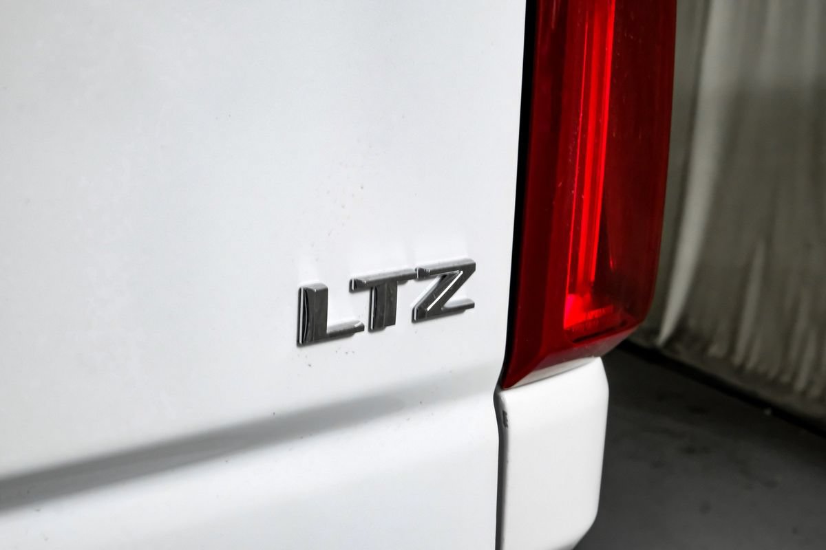 Used 2022 Chevrolet Silverado 3500 LTZ w/ LTZ Plus Package AWD/4WD image 48
