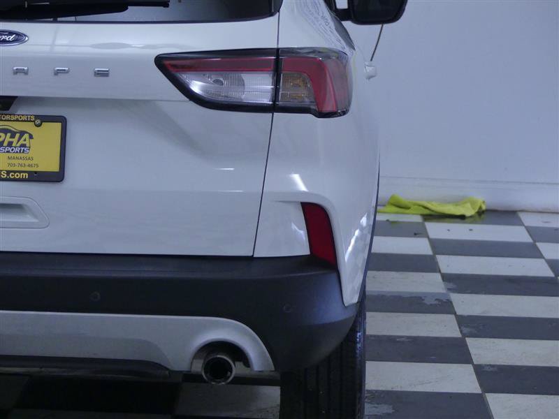 Used 2022 Ford Escape SEL w/ Technology Package FWD image 32