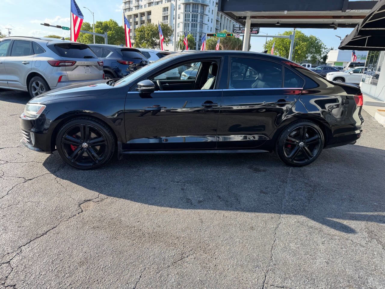 Used 2015 Volkswagen Jetta GLI SE FWD image 2