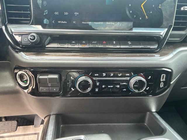 Used 2024 Chevrolet Silverado 1500 LT Trail Boss w/ Protection Package AWD/4WD image 6