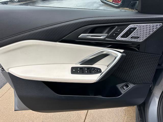 Certified 2025 BMW X2 xDrive28i image 16