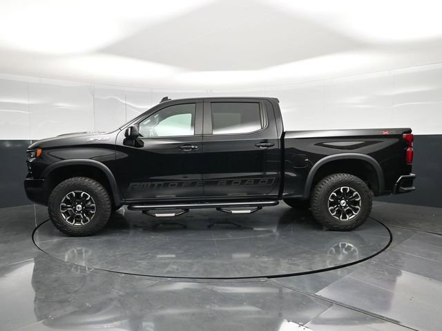 Used 2023 Chevrolet Silverado 1500 ZR2 w/ Technology Package AWD/4WD image 9