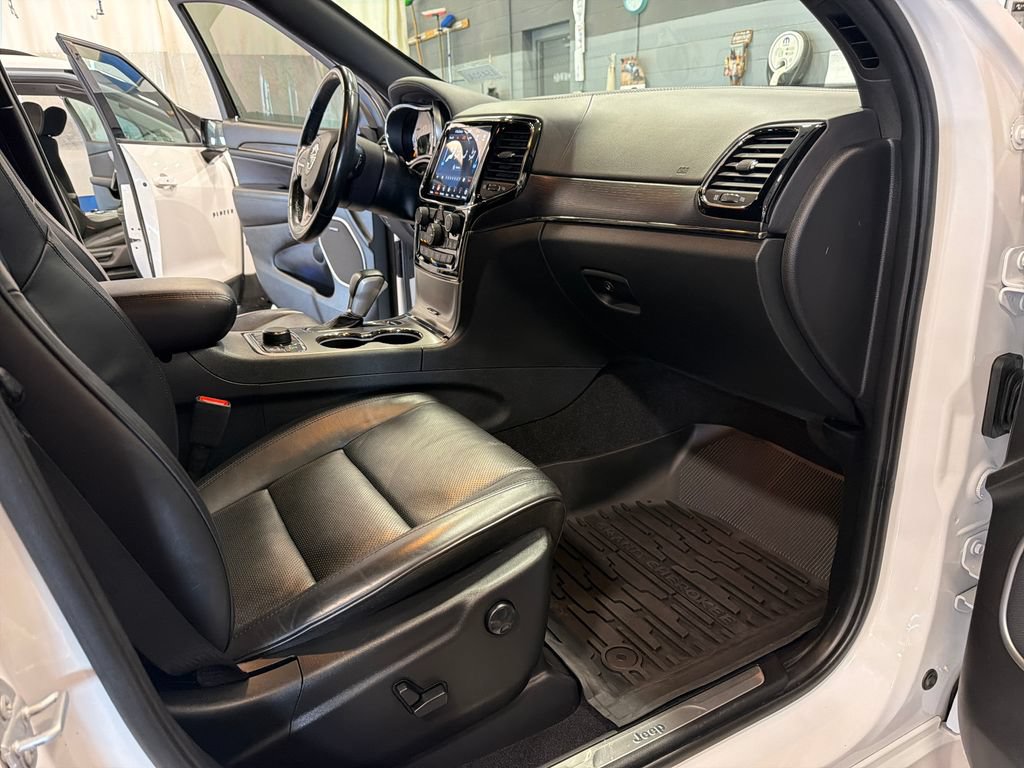 Used 2020 Jeep Grand Cherokee High Altitude AWD/4WD image 20