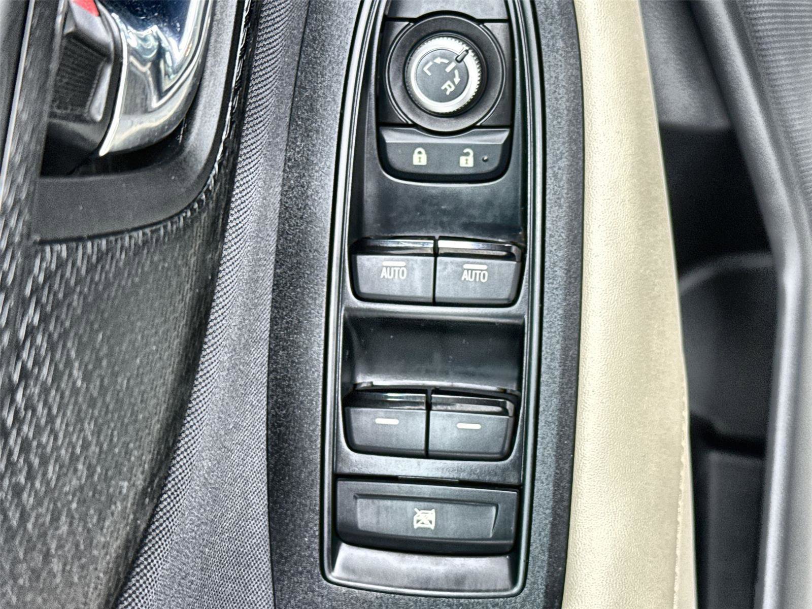 Used 2020 Subaru Outback Premium AWD/4WD image 12