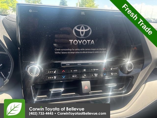 Used 2021 Toyota Highlander Limited w/ Protection Package #3 (TMS) AWD/4WD image 15
