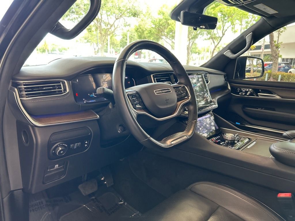 Used 2023 Jeep Grand Wagoneer Series II image 11
