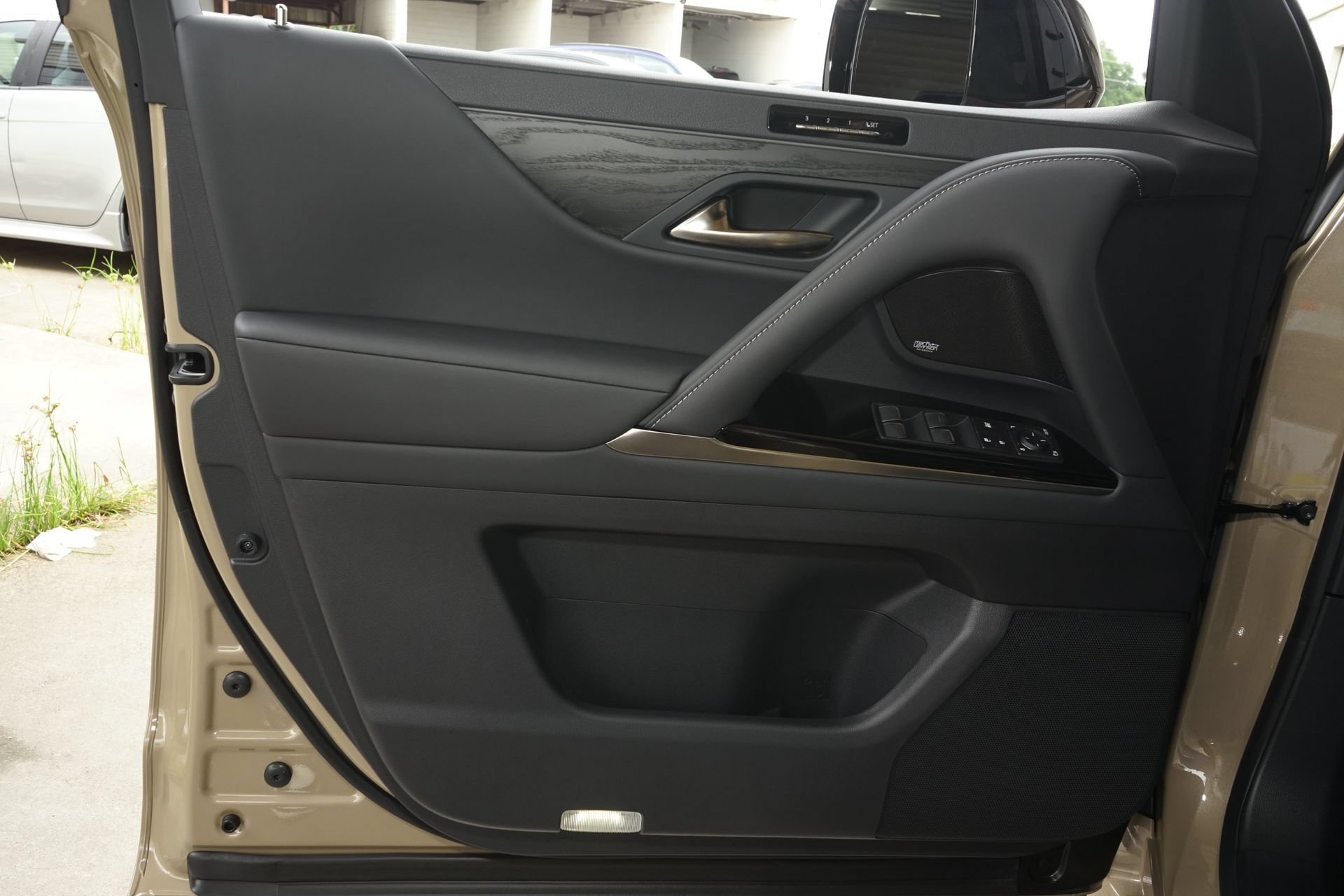 Used 2026 Lexus LX 700h Overtrail AWD/4WD image 27